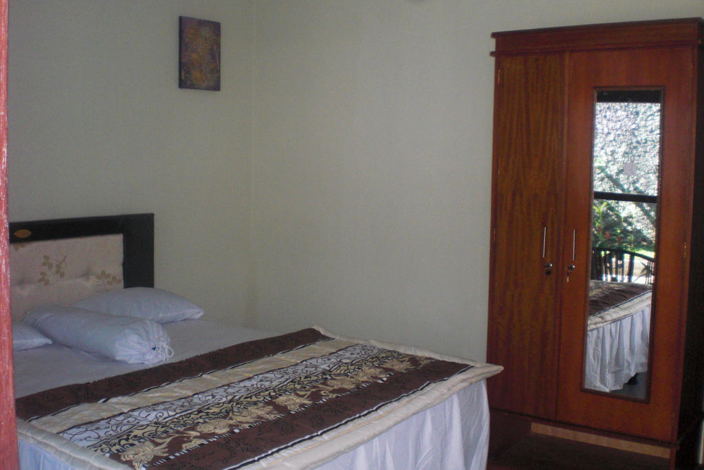 Gm Bali Guest House Kuta Lombok Pokoj fotografie